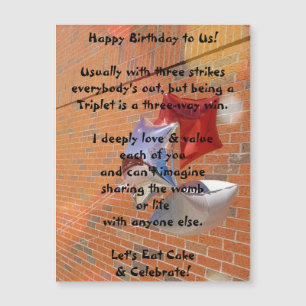 Feliz cumpleaños a la tarjeta magnética Triplets d