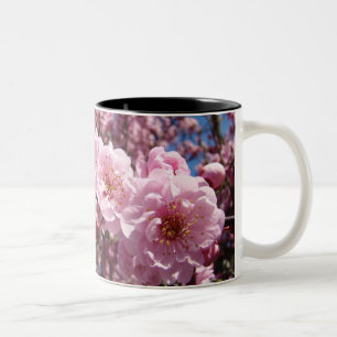 ¡Feliz Día de la Madre! tazas Flores de Floración 