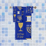 Feliz Día Judío de Hanukkah<br><div class="desc">Un elegante patrón Happy Hanukkah de símbolos judíos de menorah,  estrella de David,  pergamino,  en oro sobre un fondo azul oscuro. Un regalo elegante para los amigos judíos y la familia en esta temporada de vacaciones.</div>