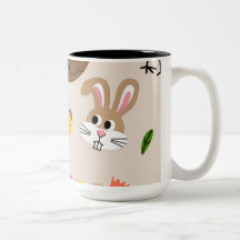 Feliz diseño de tazas de pascua: pollo, conejo y p