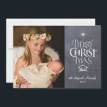 Feliz Navidad Christian Chalkboard Personalizar<br><div class="desc">Siempre decimos 'Feliz Navidad', pero a menudo olvidamos el origen de las palabras. Esta tarjeta tiene una original letra a mano que en su diseño único cuenta la historia de los Navidades, simple y elegantemente en la elegante apariencia de pizarra a la moda en un fondo de pizarra. En la...</div>