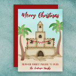 Feliz Navidad Cubierta Sandcastle Beach Home<br><div class="desc">Casa de playa del castillo de arena fina y navideña decorada con bombillas y palmeras decoradas con luces festivas. Saludo - "De nuestro paraíso vacacional al tuyo" - El saludo puede ser personalizado para leer como quieras.</div>