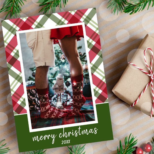 Feliz Navidad Elegante foto de Placa Verde Rojo (Merry Christmas Elegant Red Green Plaid Photo Holiday Card)