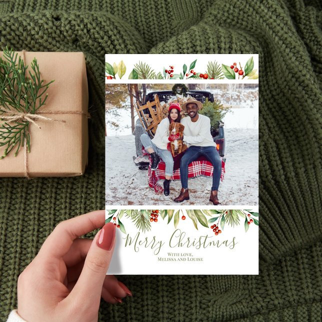 Feliz Navidad Foto Verde y Rojo Vegetales (Celebrate the Holidays in style with a watercolor greenery photo card.  )