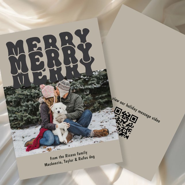 Feliz Navidad Personalizado Con Tu Foto Texto (Merry Christmas Personalized With Your Photo Text Holiday Card by Ricaso. Interactive QR code link)