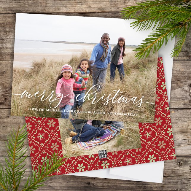 Feliz Navidad Red Green Snowflake Dos fotos (Merry Christmas Calligraphy Script holiday photo card with elegant snowflake pattern)