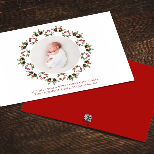 Feliz Navidad Uno foto rojo y verde (Christmas holiday greenery and pine cones wreath mandala design single photo card. )