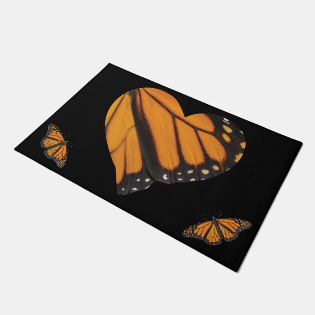 Felpudo Alas cardíacas monarca de mariposa de mariposa (Angular)