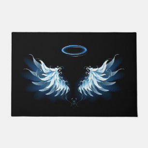 Felpudo Alas del Ángel Azul brillante sobre fondo negro