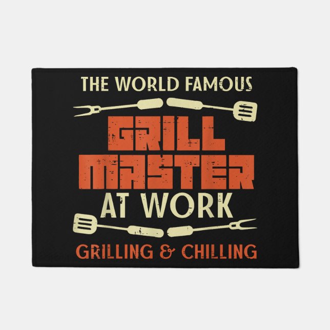 Felpudo Amo De Parrillada En El Trabajo Grilling Chilling  (Anverso)