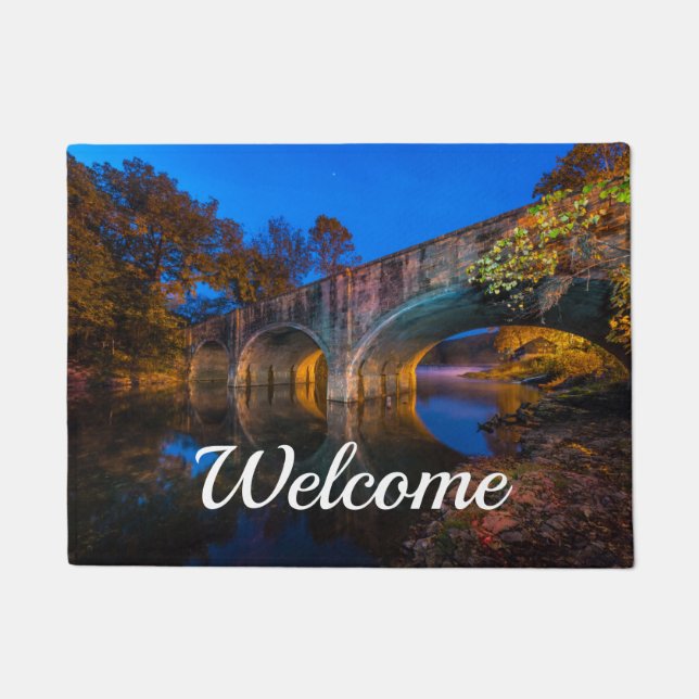 Felpudo Bennett Spring Bridge Twilight Welcome Doormat (Anverso)