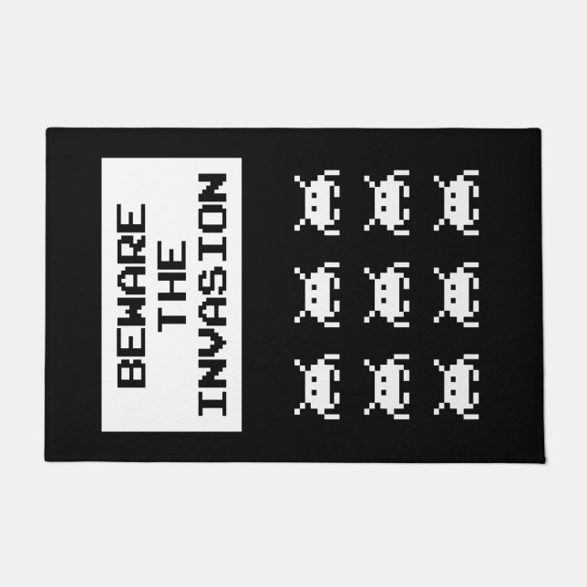 Felpudo Beware of the invasion, geek design (Anverso)