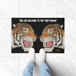 Felpudo Bienvenido a la famosa casa de tigres Black