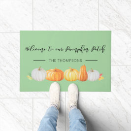 Felpudo Bienvenido a nuestro nombre de familia Pumpkin Pat