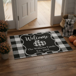 Felpudo Bienvenidos al otoño en blanco y negro del persona