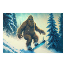 Bigfoot Sasquatch peludo haciendo snowboarding en 