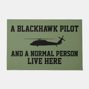 Felpudo Blackhawk Pilot y la persona normal