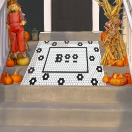 Felpudo Boo Fun Halloween Hex Tile Diseño Blanco y Negro