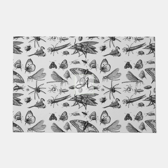 Felpudo Bugs GÓTICOS Monogramados Insectos de tinta vintag (Anverso)