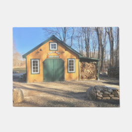 Felpudo Casa De Azúcar De Maple En Parmelee Farm