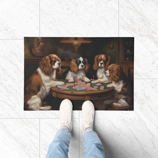 Felpudo Cavalier King Charles Spaniels jugando arte de póq (Interior)