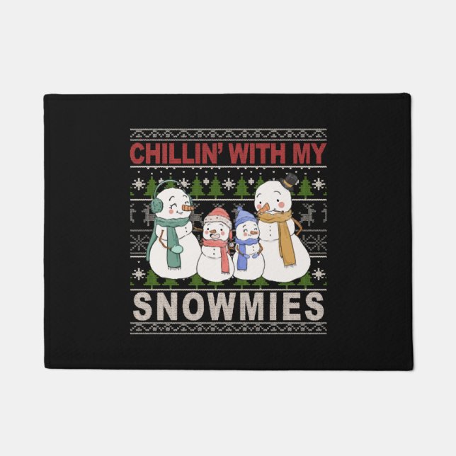 Felpudo Chillin Con Mis Snowmies Navidades graciosos (Anverso)