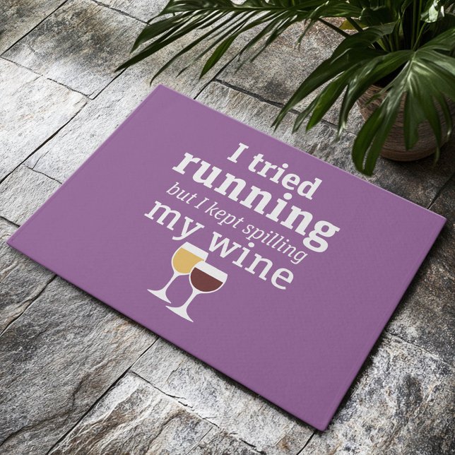 Felpudo Cita divertida de vino - traté de correr - siguió  (Custom Welcome Doormat)