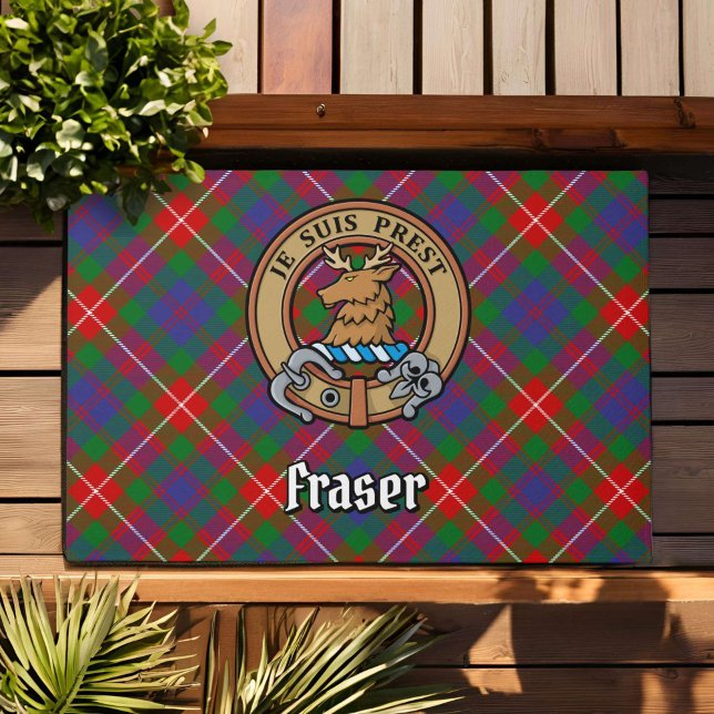 Felpudo Clan Fraser de Lovat Escudo sobre Tartán (Subido por el creador)