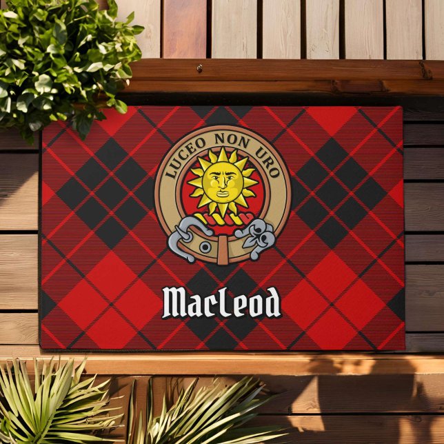 Felpudo Clan MacLeod de Raasay Escudo sobre Tartán (Subido por el creador)