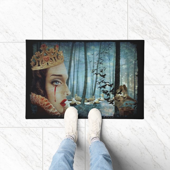 Felpudo Collage Gótico Surreal Único Reina triste de los c (Interior)