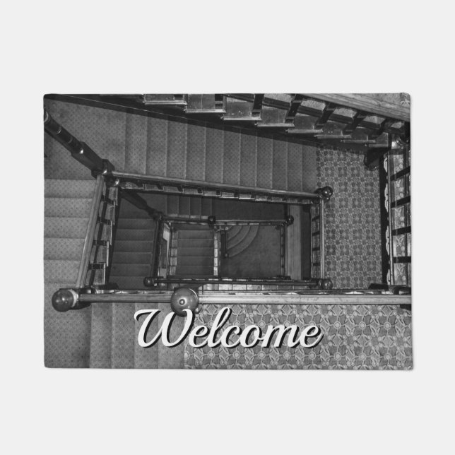 Felpudo Crescent Stairwell Grayscale Welcome Doormat (Anverso)