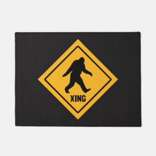 Felpudo Cruce de pie grande Rótulo Sasquatch Xing Squat