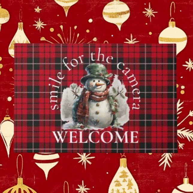 Felpudo Deseos de Navidades navideños rojos (Bring warmth to your home this holiday season with Brett's cute red snowman doormat.)