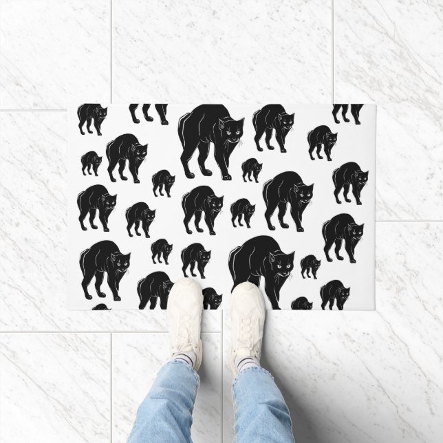 Felpudo Dibujo de silueta de gato negro de Halloween (Interior)