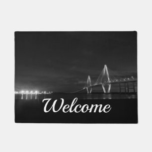 Felpudo Doormat de bienvenida a escala de grises nocturna 