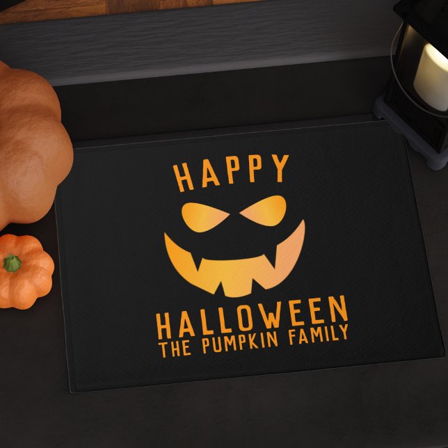 Felpudo Doormat de la familia de la calabaza Naranja de Ha (Add your name to this Jack o Lantern Welcome doormat)