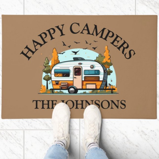 Felpudo Doormat personalizado de los Campers felices (Subido por el creador)