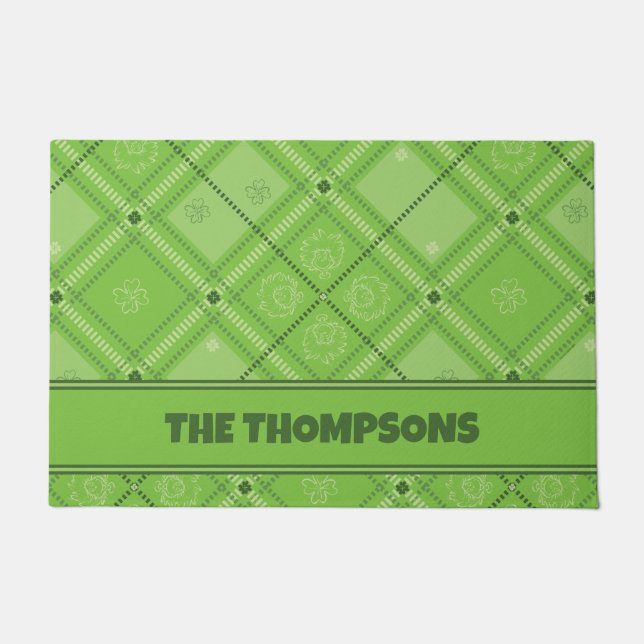 Felpudo Dr. Seuss | Patrón de platillos de San Patricio (Anverso)