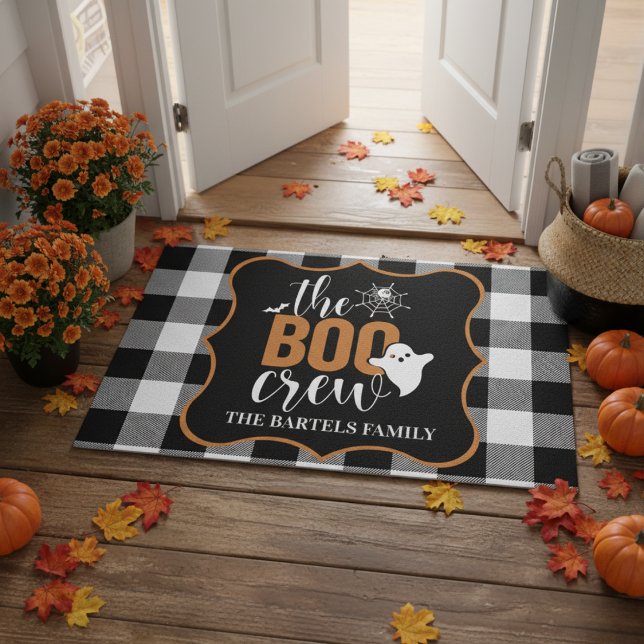 Felpudo El equipo negro y Naranja Personalizado Halloween (The Boo Crew Black and Orange Custom Halloween Doormat - Just add your name or special text!)