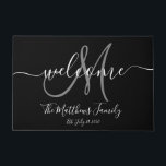 Felpudo Elegante Boda de código de escritura gris negro<br><div class="desc">Diseño monograma personalizado en blanco y negro y gris con apellido de novia y novio y fecha boda en un fondo negro. Hace un regalo único y grandioso para recién casados. Excelente para una nueva casa juntos. Personalizar con su nombre,  fecha y colores inicial y boda. Elke Clarke©</div>