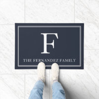 Elegante nombre de familia inicial azul de la Mari
