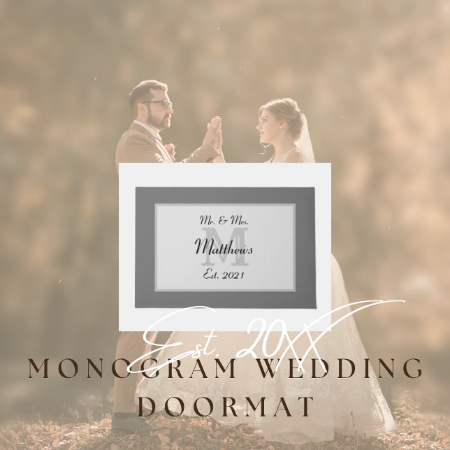 Felpudo Elegante Sr. y Sra. Monogram (Monogrammed Wedding Doormat)