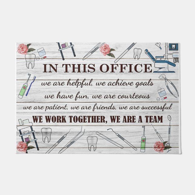 Felpudo En Esta Oficina Trabajamos Juntos Somos Un Equipo (Anverso)