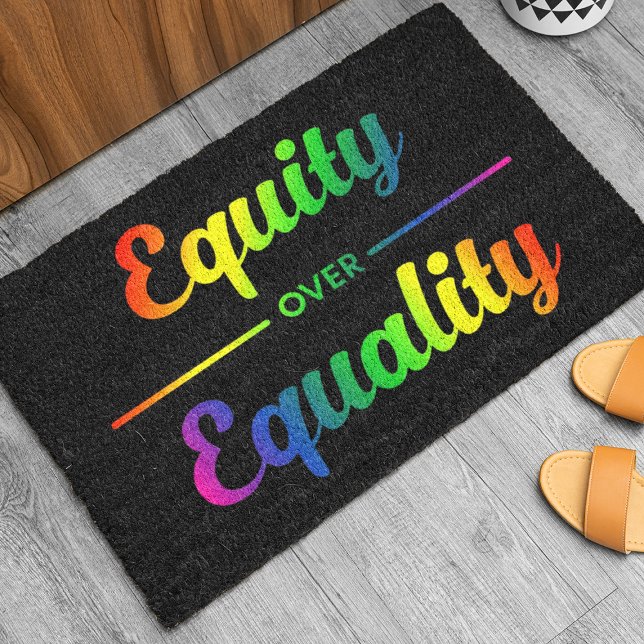 Felpudo Equidad sobre igualdad LGBT (Subido por el creador)