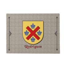 Escudo histórico de Rodríguez sobre adoquín