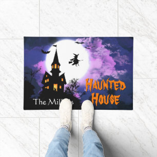 Felpudo Feliz Halloween agradable con la casa encantada