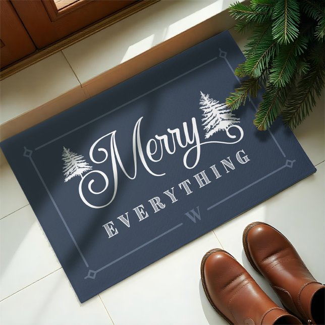 Felpudo Feliz Todo Blue Pine Trees Familia Monograma (Merry Everything Green Pine Trees Family Monogram Blue Doormat)
