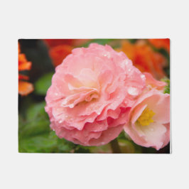 Felpudo Flor rosa delgada después de la lluvia