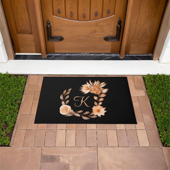 Felpudo Floral negro, marrón y melocotón monogramado (Exterior)