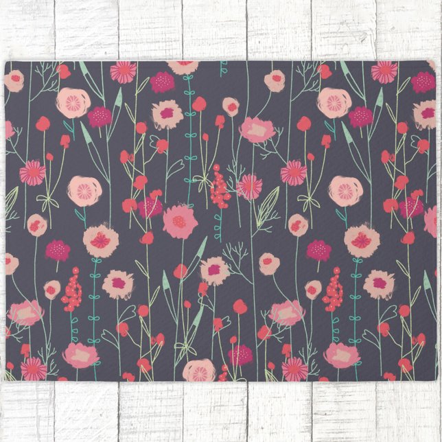 Felpudo Floral oscuro moderno (Plymouth Flowers dark boho pink wildflower art doormat)